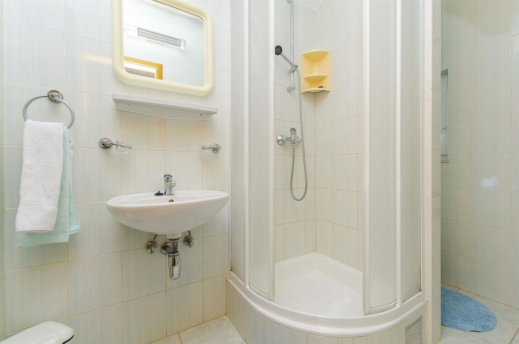 Apartments And Rooms Iva トロギール エクステリア 写真