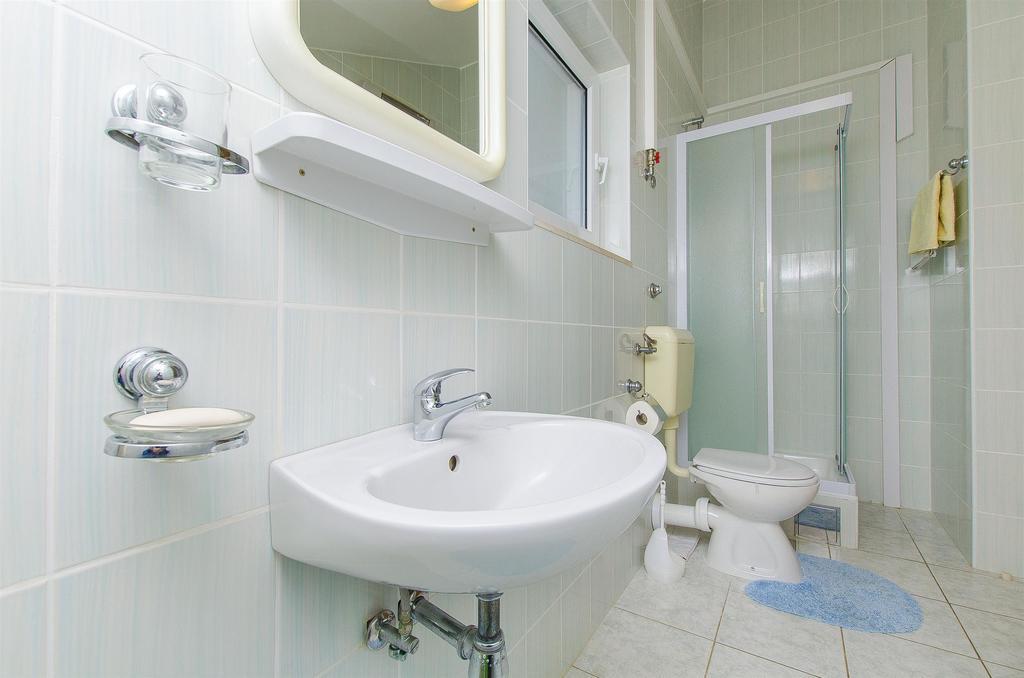 Apartments And Rooms Iva トロギール エクステリア 写真