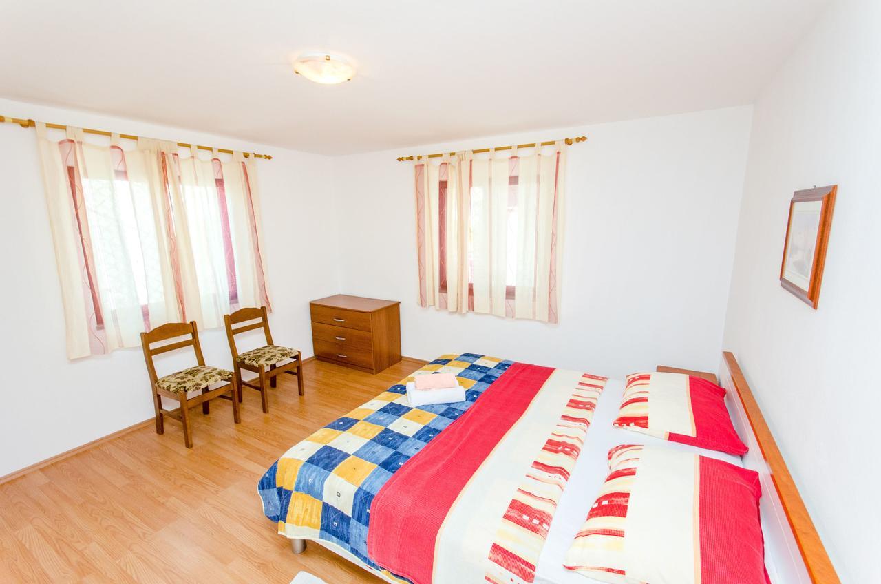 Apartments And Rooms Iva トロギール エクステリア 写真